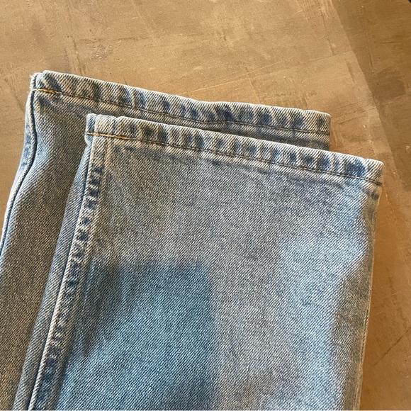 Everlane The Way High Jean in Light Wash - Picture 8 of 9